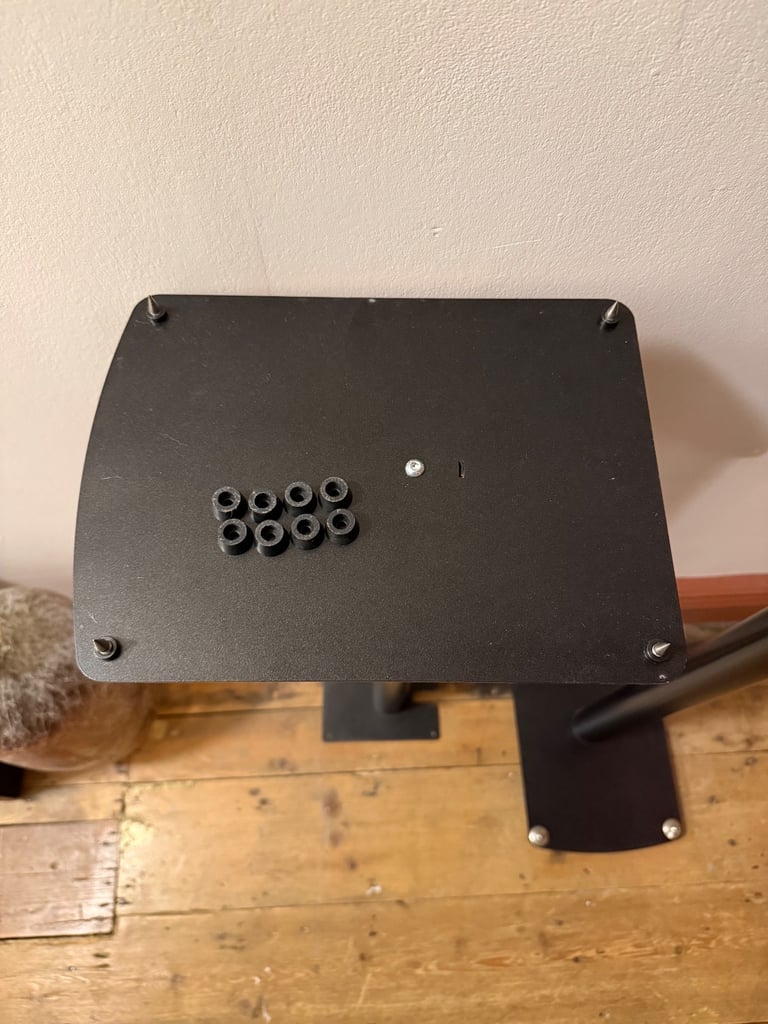 Speaker stands 