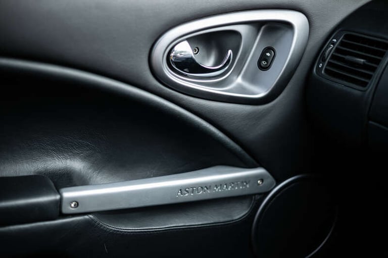 2002 Aston Martin Vanquish 2 + 2 COUPE PETROL Automatic
