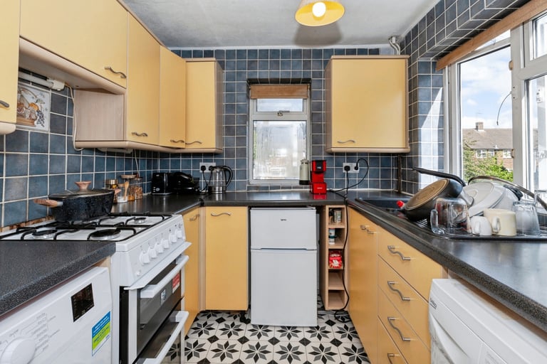1 Bed Maisonette in Slough (SL2)