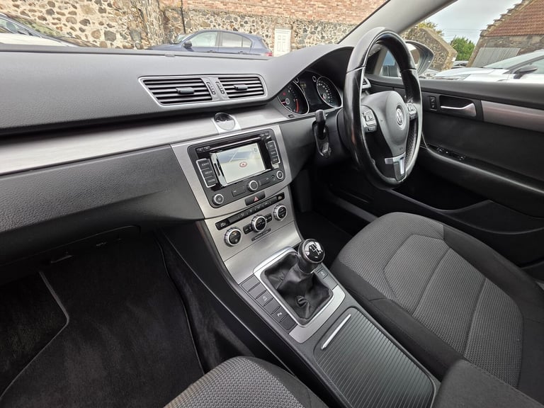 2013 Volkswagen Passat 2.0 TDI Bluemotion Tech Highline 4dr SALOON DIESEL Manual
