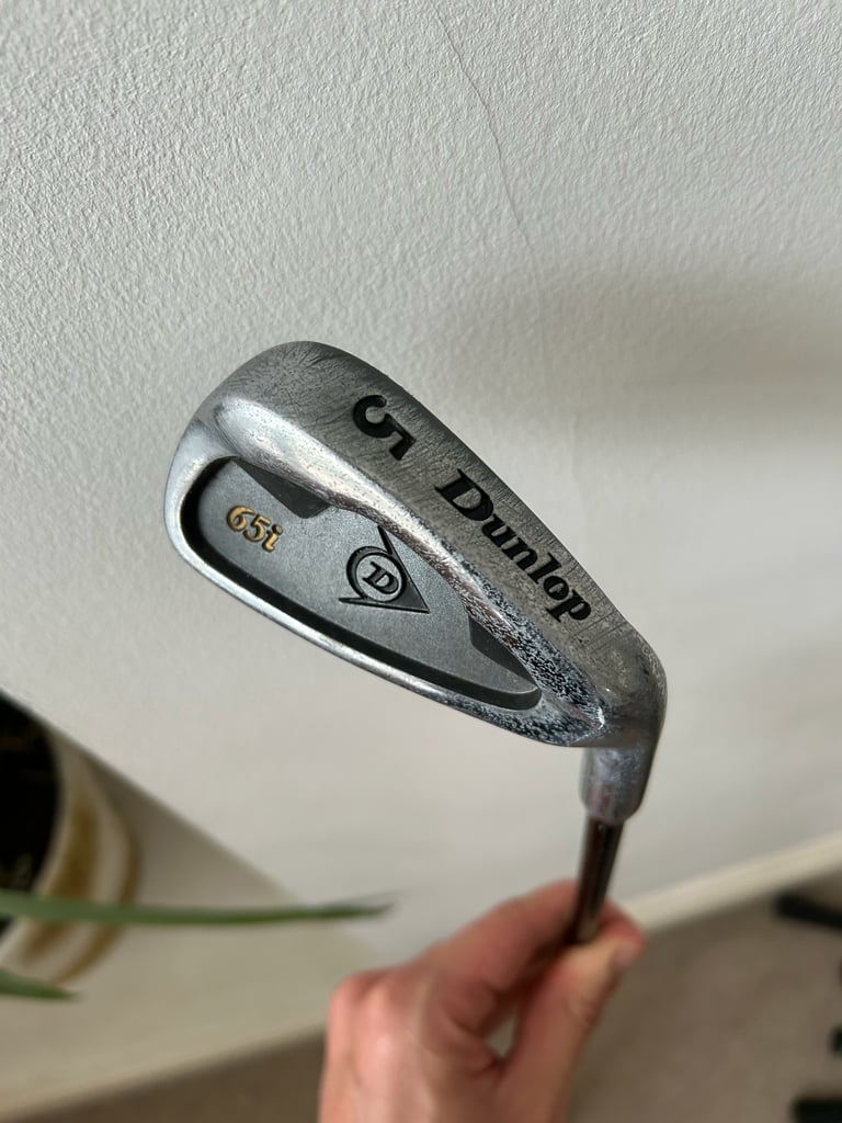 Set of 15 Dunlop clubs with case
