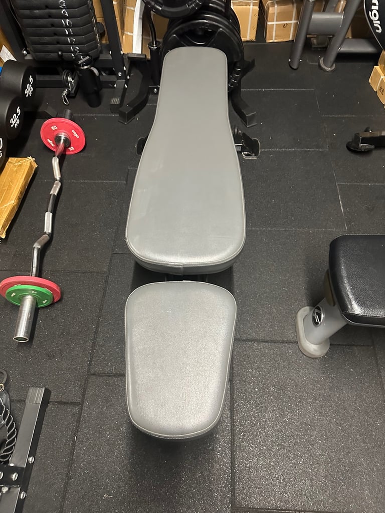 image for Commercial incline decline bench 