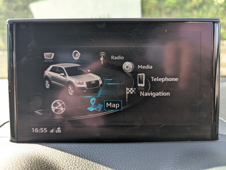 NOV 2018 68 AUDI Q2 SPORT 30 1.0 TFSi 5 DOOR ESTATE * SAT.NAV * A/CON * CRUISE