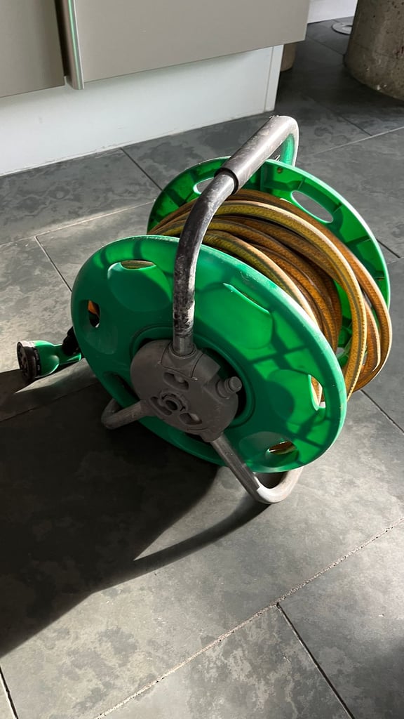 Garden Hose With Reel & Spray Gun Attachment 