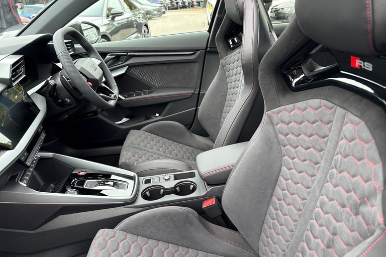 2025 Audi RS3 2.5 TFSI Carbon Vorsprung S Tronic quattro Euro 6 (s/s) 4dr Saloon Automatic