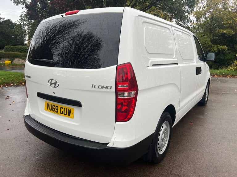 2019 Hyundai Iload 2.5 CRDi 116ps SE Van [6] one owner service history  PANEL VAN Diesel Manual
