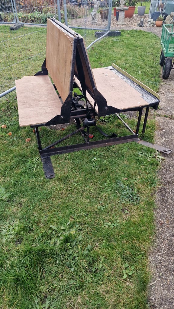 image for 3/4 rock n roll camper bed