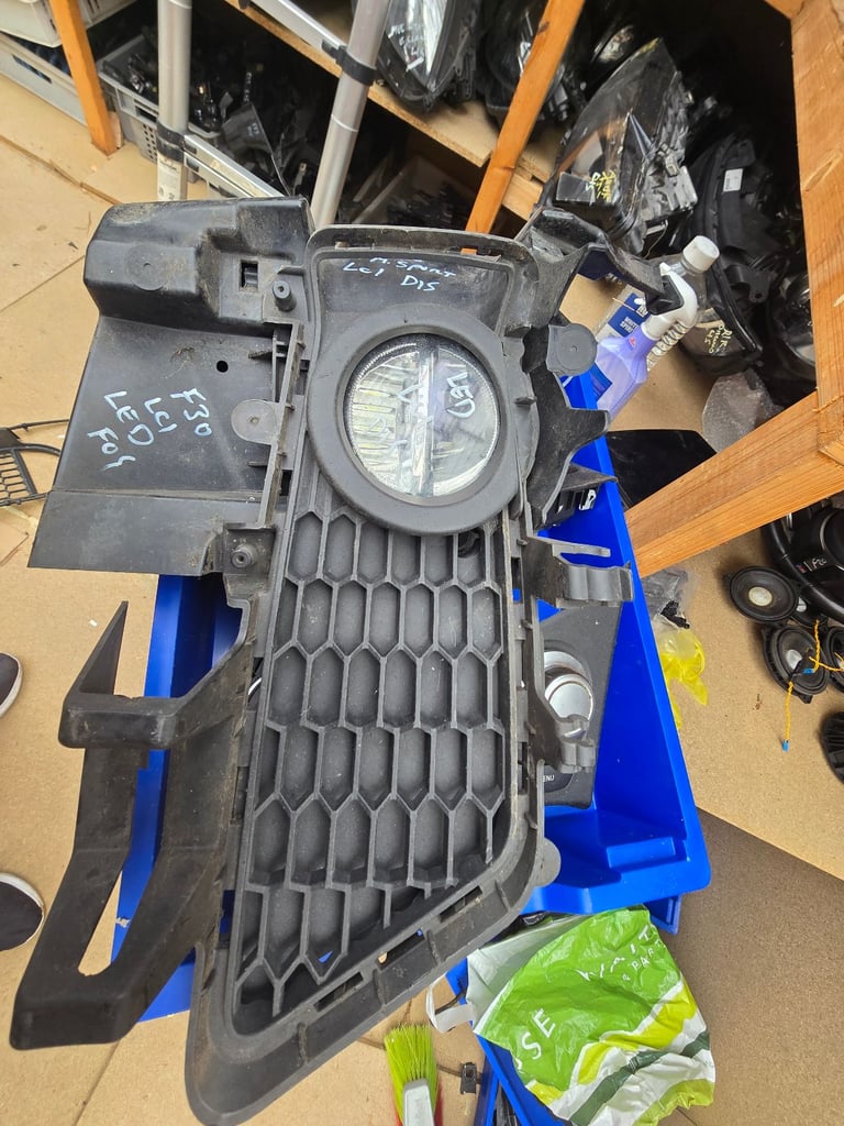 BMW 3 Series F30 F31 M Sport LCi  Passenger Left Fog Light Grill Led Breaking Parts 