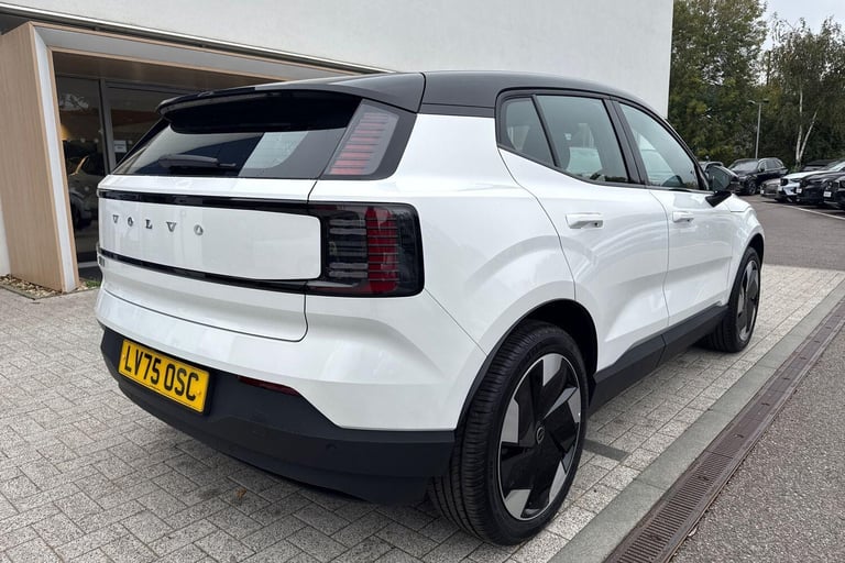 2025 Volvo EX30 Single Motor Extended Range 69kWh Plus SUV 5dr Electric Auto (272 ps) ESTATE Elec...