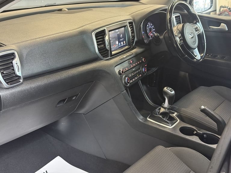 2017 Kia Sportage 1.6 GDi 2 SUV 5dr Petrol Manual Euro 6 (s/s) (130 bhp) ESTATE Petrol Manual