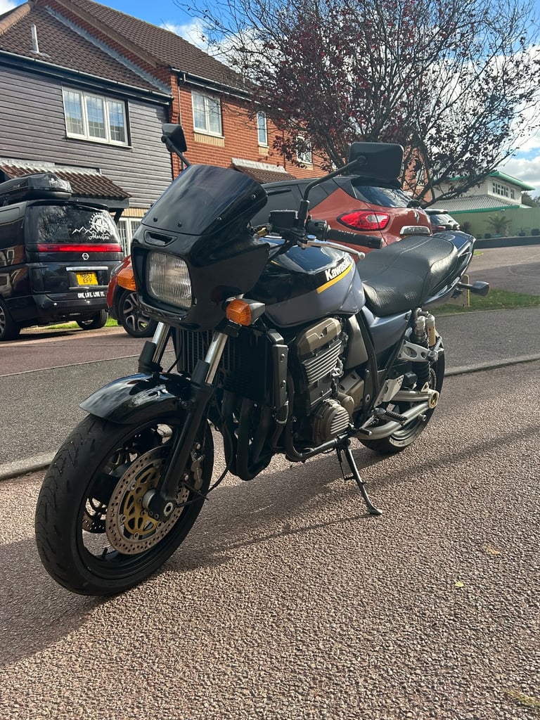 Kawasaki ZRX1200