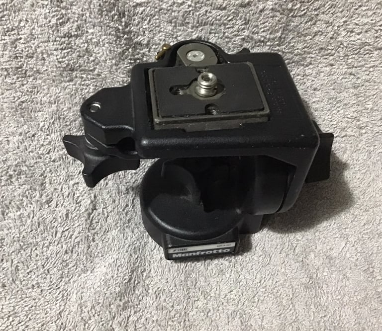 MANFROTTO TRIPOD HEAD VERY GOOD CONDITION COST OVER £100. SELLING FOR 