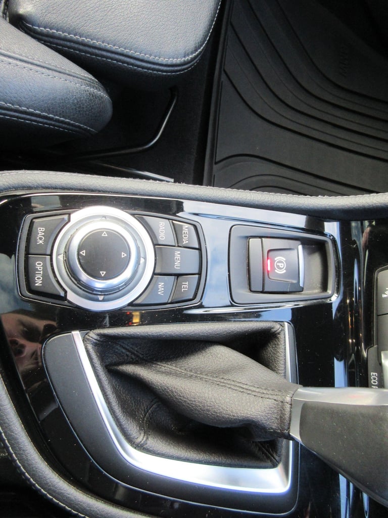 2016 BMW 2 Series Gran Tourer 220i Luxury Gran Tourer ESTATE Petrol Automatic