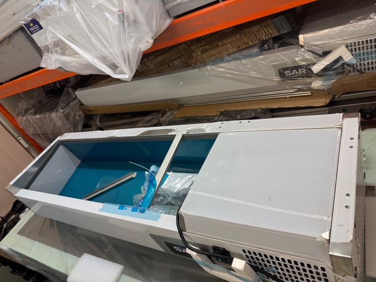 Salad pizza topping fridge counter top brand new cafe shop restaurant 