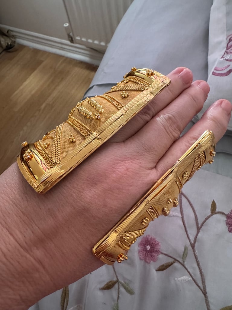 Beautiful pair of African hinged bangles
