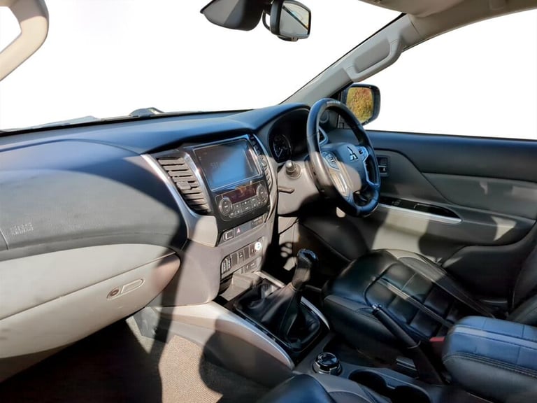 2018 Mitsubishi L200 Double Cab DI-D 178 Barbarian 4WD PICK UP DIESEL Manual