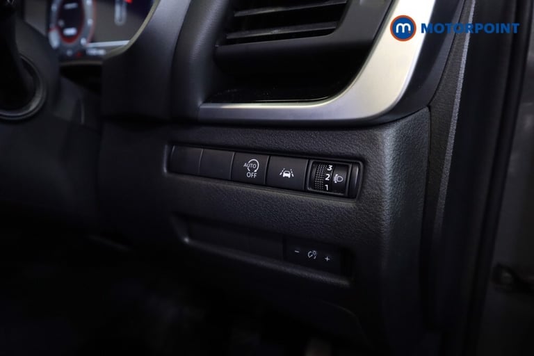 2023 Nissan Qashqai 1.3 DiG-T MH N-Connecta 5dr HATCHBACK PETROL Manual