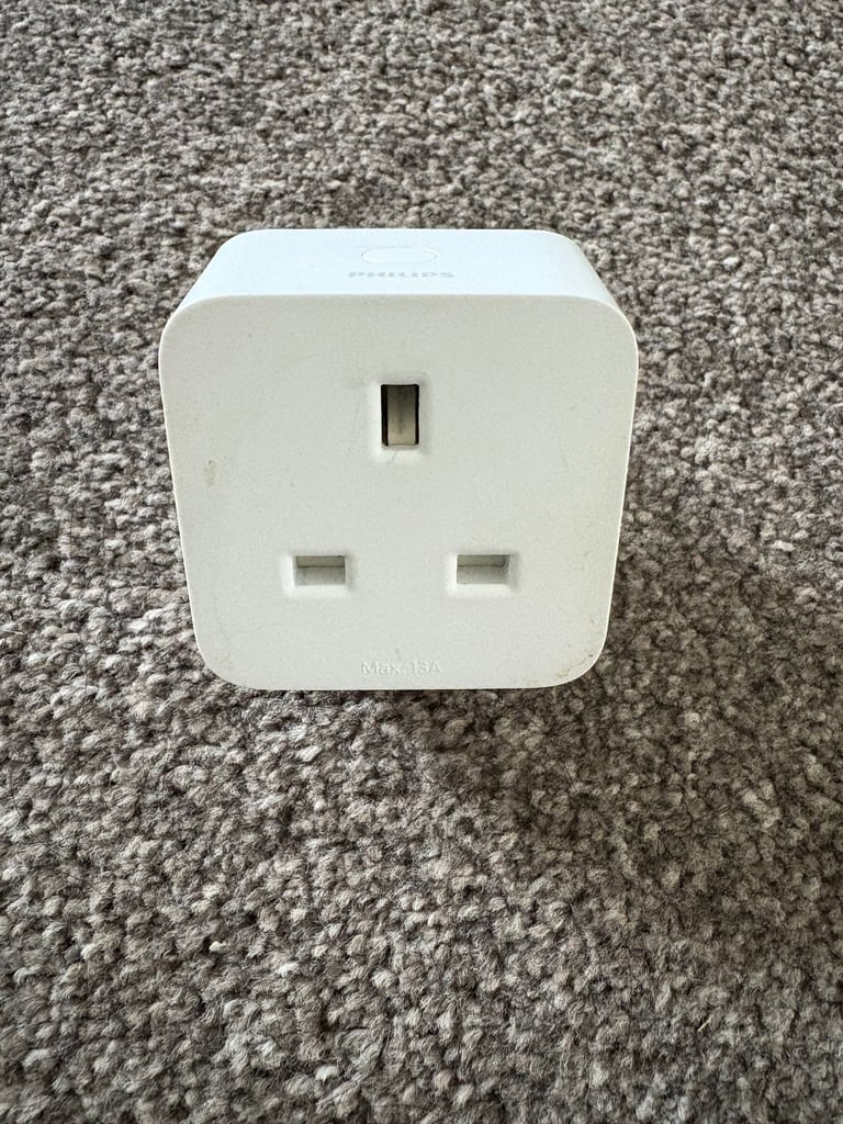 Philips Hue Smart Plug (5 available)