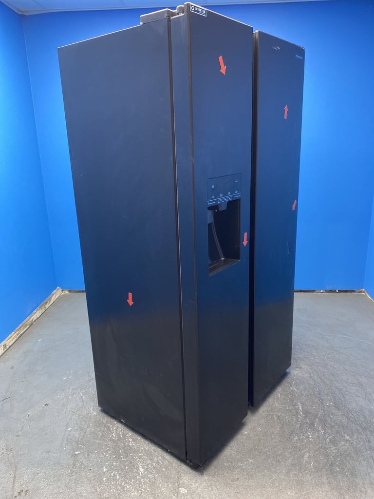 Hisense PureFlat RS694N4TFF American Fridge Freezer