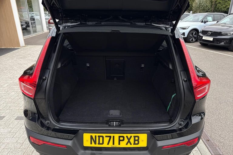 2021 Volvo XC40 1.5 T3 R-Design SUV 5dr Petrol Auto Euro 6 (s/s) (163 ps) ESTATE Petrol Automatic