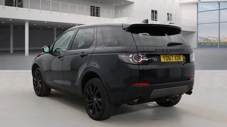 2017 Land Rover Discovery Sport 2.0 TD4 HSE Black SUV 5dr Diesel Auto 4WD Euro 6 (s/s) (180 ps) E...