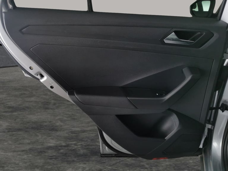 2022 Volkswagen T-Roc 1.5 TSI R-Line 5dr DSG HATCHBACK PETROL Automatic