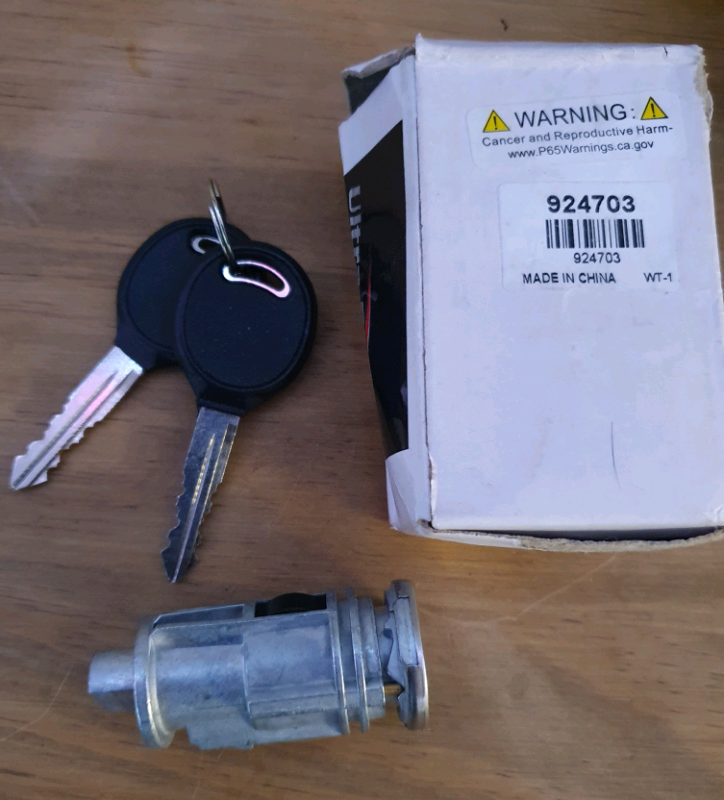 IGNITION LOCK CYLINDER & 2 KEYS FOR CHRYSLER DODGE NEON, JEEP PLYMOUTH