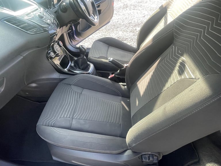 2014 Ford Fiesta 1.25 Zetec Euro 5 3dr HATCHBACK Petrol Manual