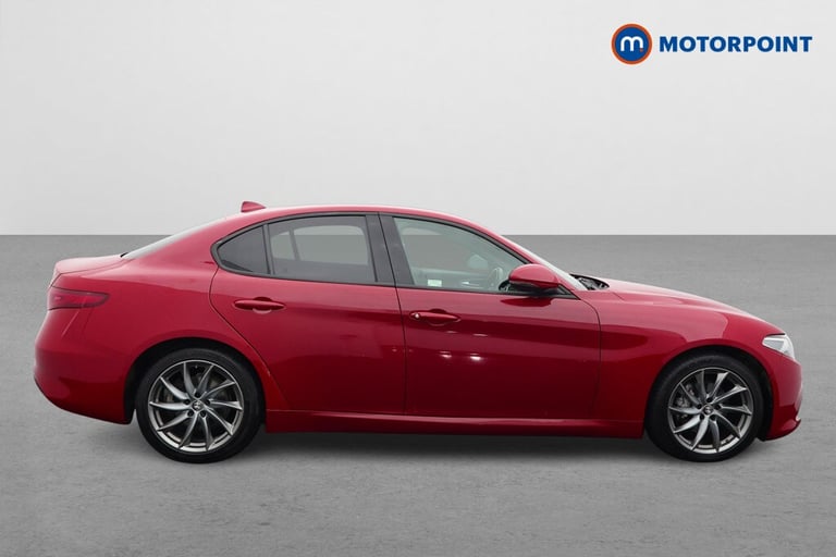 2022 Alfa Romeo Giulia 2.0 TB Sprint 4dr Auto Saloon Petrol Automatic