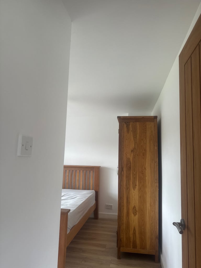 Contractor accommodation/working people