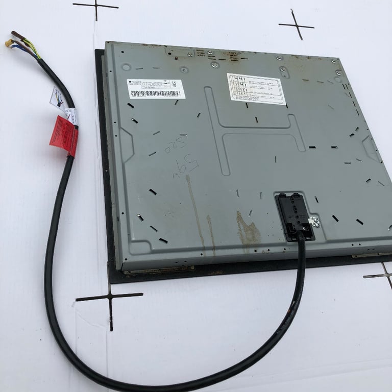 Hotpoint Elegance CRC641DB ELECTRIC HOB Four Rings Glass Ceramic Surface Schott Ceran (£299 ONP)