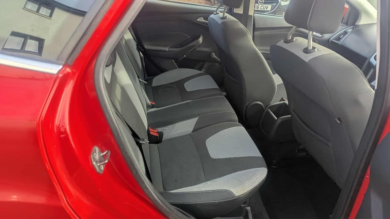 Ford, FOCUS, Hatchback, 2012, Manual, 998 (cc), 5 doors
