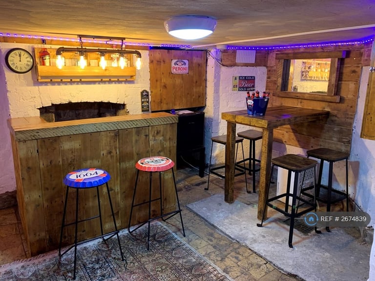 6 bedroom house in Leopold Road, Kensington, Liverpool, L7 (6 bed) (#2674839)