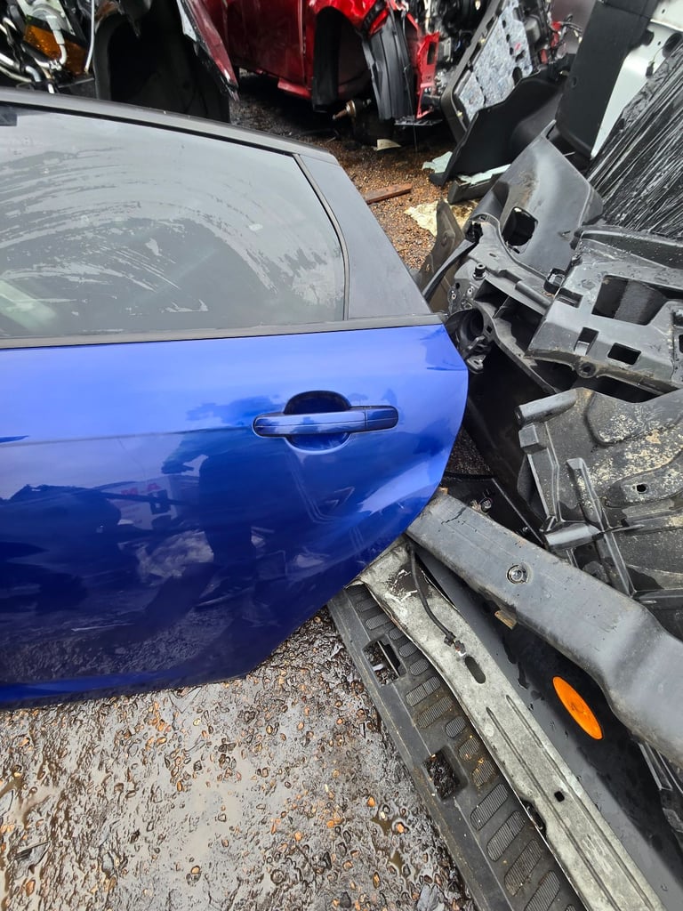 Ford Focus Mk3 Rear Complete SINGLE Door Complete Blue Breaking Parts