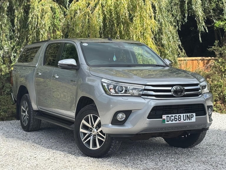 2018 Toyota Hilux 2.4 D-4D Invincible Auto 4WD Euro 6 (s/s) 4dr (TSS) PICK UP Diesel Automatic