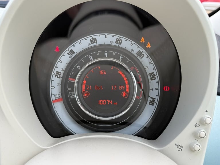 2023 Fiat 500 MHEV 1 OWNER 10,074 MILES Hatchback Petrol Manual