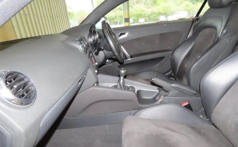 2007 Audi TT 2.0 T FSI Turbo 200hp 2dr Coupe 6 Speed Manual  COUPE Petrol Manual