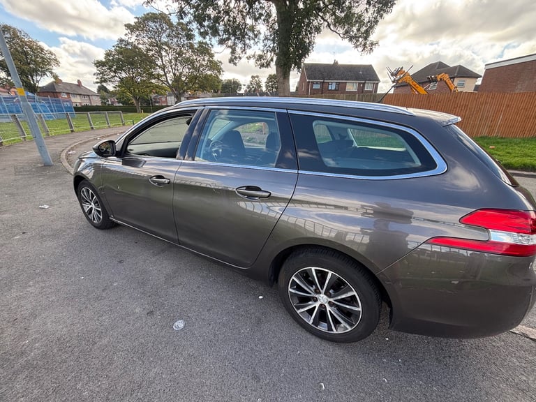 Peugeot, 308, Estate, 2015, Manual, 1560 (cc), 5 doors