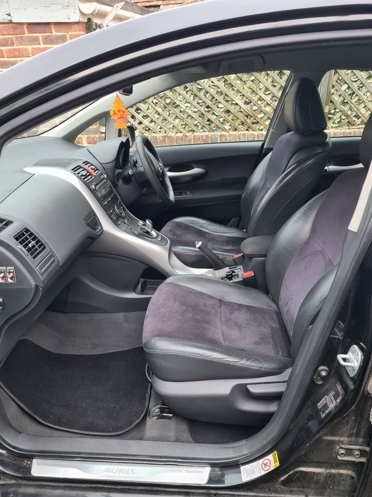 Toyota Auris 2011 Hybrid Automatic ULEZ