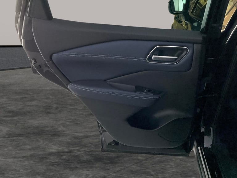 2022 Nissan Qashqai 1.3 DIG-T MHEV Tekna SUV 5dr Petrol Hybrid Manual Euro 6 (s/s) (140 ps) - K S...