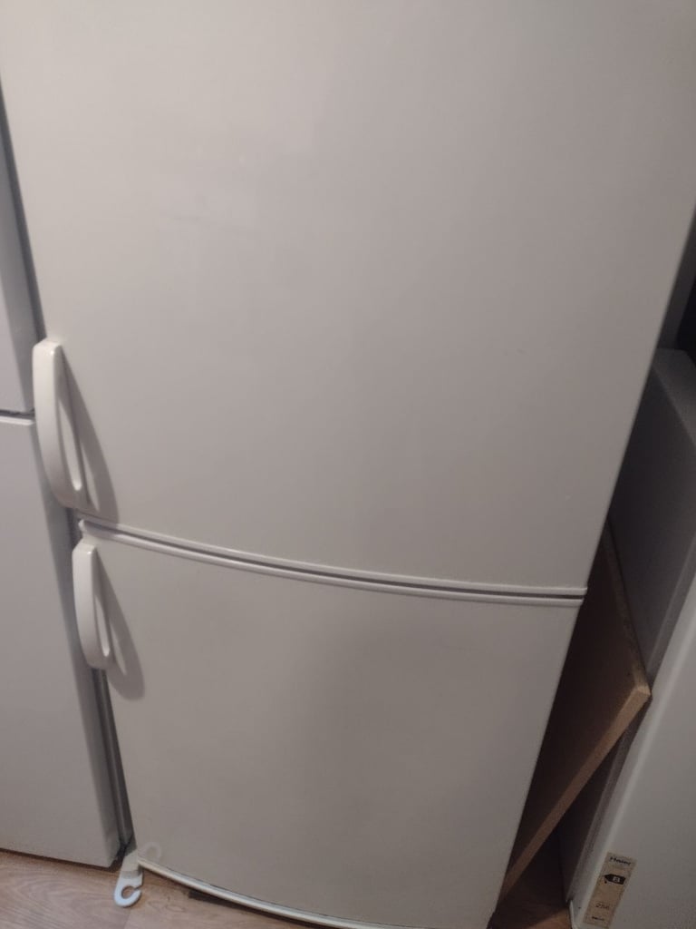 Fridge freezer