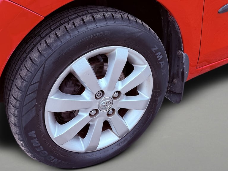 TOYOTA YARIS 1.3 Dual VVT-i T Spirit 2011