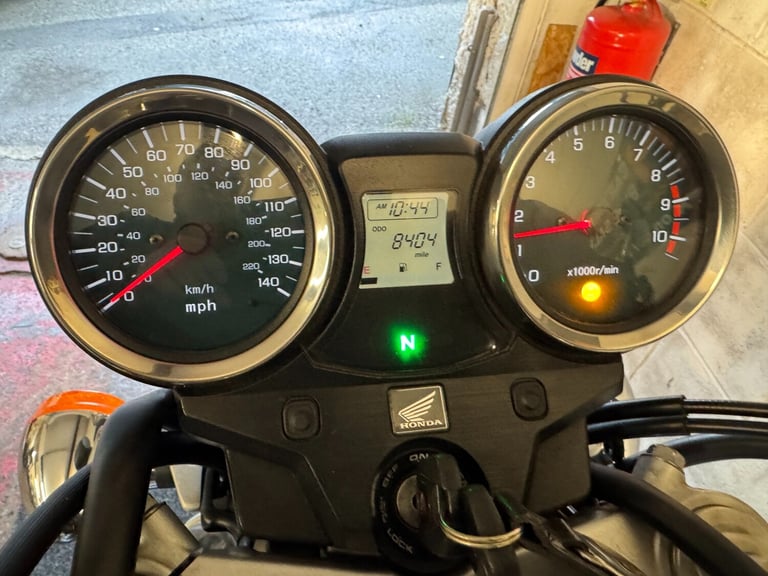 2013 Honda CB 1100 ADE  8300 MILES BLACK RETRO CLASSIC MOTORCYCLE Roadster Petrol Manual