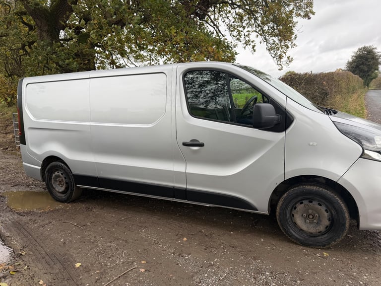 Vauxhall, VIVARO, LWB Panel Van, 2018, Manual, 1598 (cc)