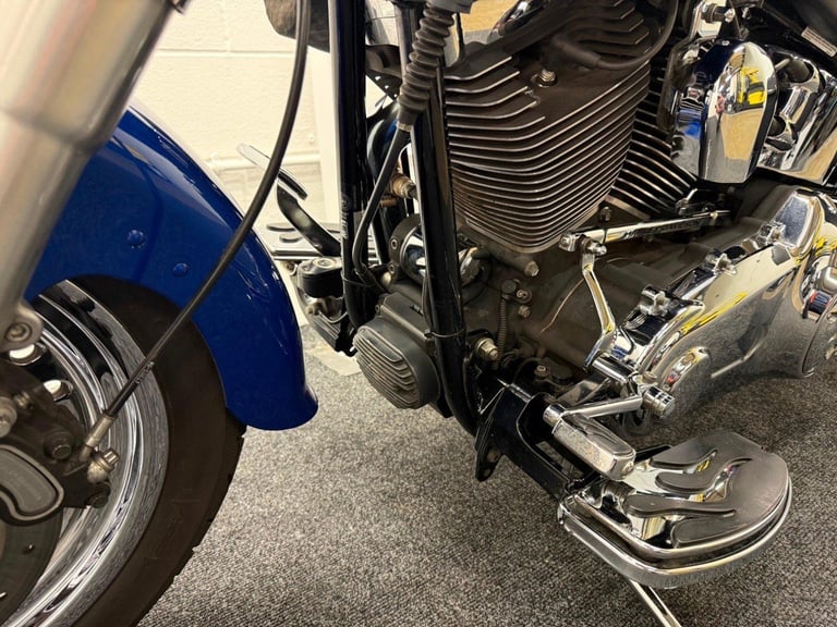 HARLEY-DAVIDSON FLSTF FAT BOY 1584 ** Vance and Hines - Keyless Start **