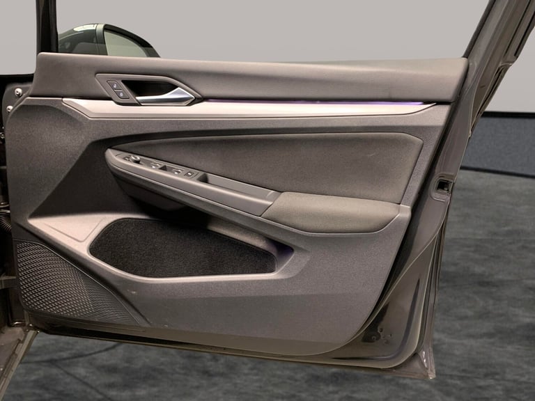 2021 Volkswagen Golf 2.0 TDI Life 5dr HATCHBACK DIESEL Manual