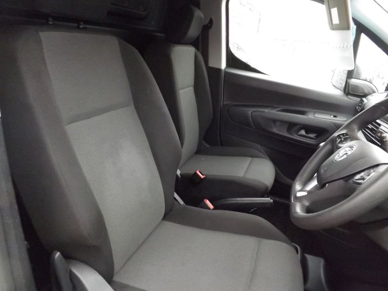 2020 Vauxhall Combo 1.5 Turbo D 2300 Sportive Panel Van 4dr Diesel Manual L2 H1 Euro 6 (s/s) (1 P...