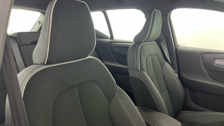 2024 Volvo XC40 Plus, B3 Mild hybrid, Petrol, Dark Estate Petrol Automatic