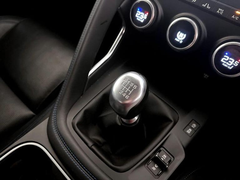 2019 Jaguar E-Pace 2.0 D180 R-Dynamic S AWD Euro 6 (s/s) 5dr Manual SUV Diesel Manual