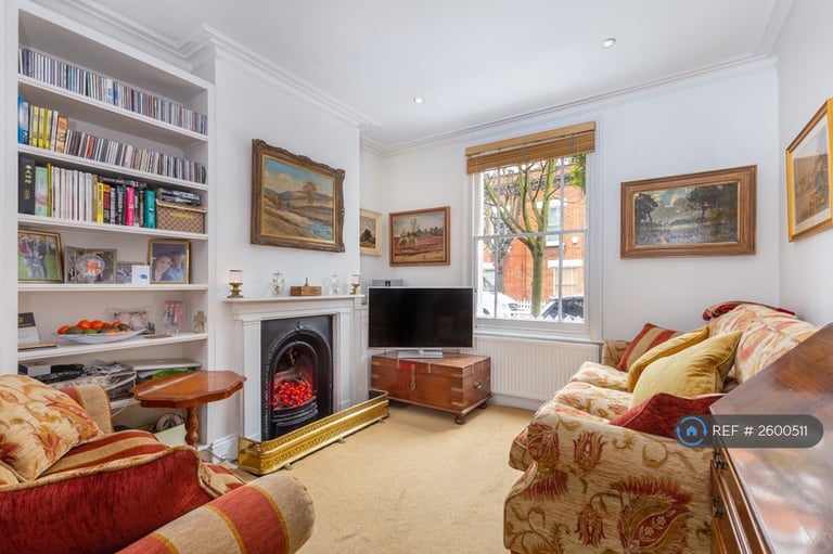 2 bedroom house in Tyenham Rd, London, SW11 (2 bed) (#2600511)